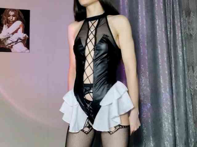 MagaliOttaway webcam