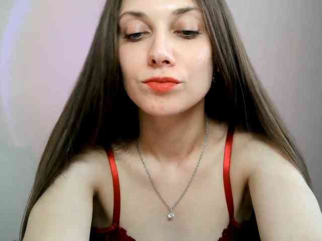 MagaliOttaway webcam