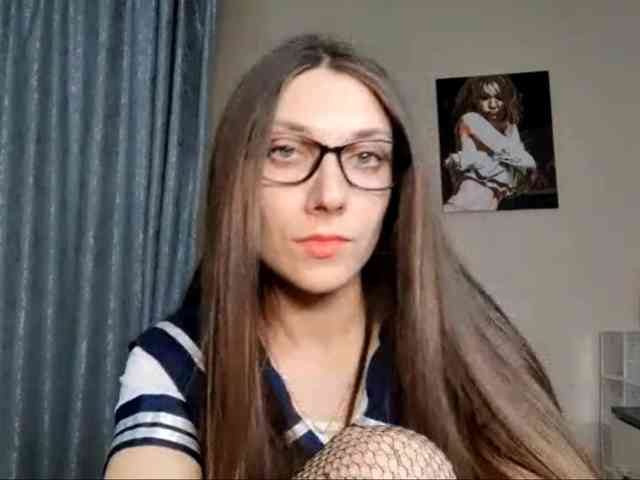 MagaliOttaway webcam