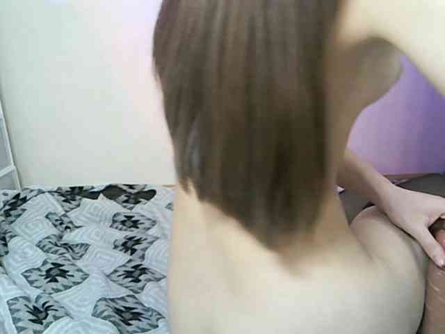 MagaliOttaway webcam