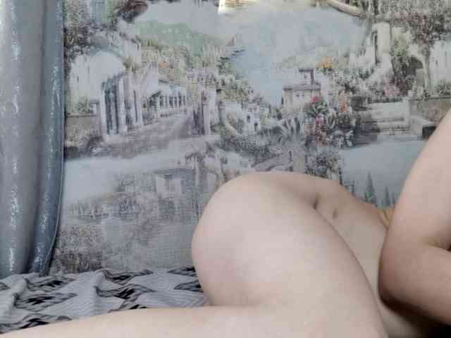 MagaliOttaway webcam