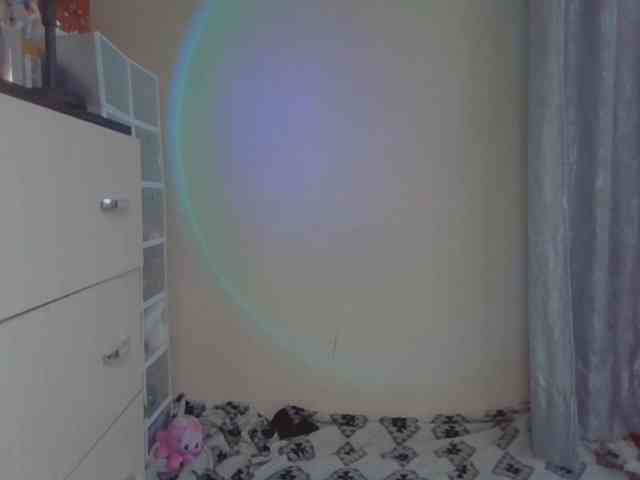 MagaliOttaway webcam