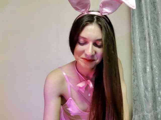 MagaliOttaway webcam