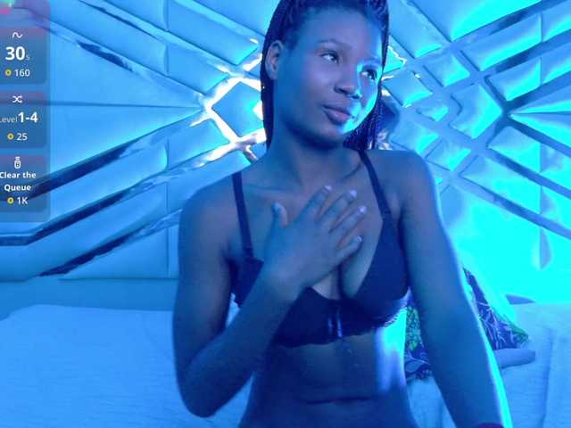 tightlittleebony's BongaCams show and profile