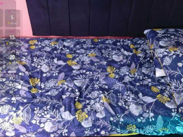 tightlittleebony's BongaCams show and profile