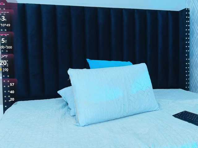 tightlittleebony's BongaCams show and profile