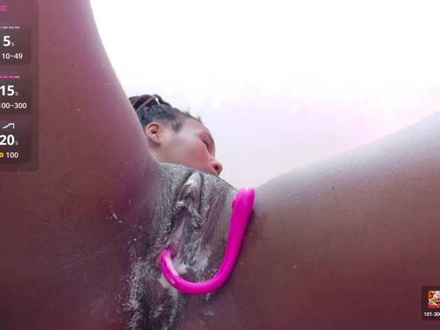 tightlittleebony's BongaCams show and profile