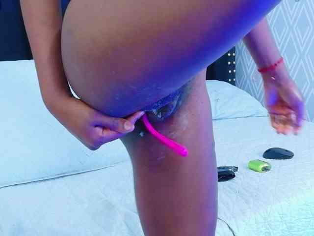 tightlittleebony webcam