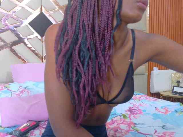 tightlittleebony webcam