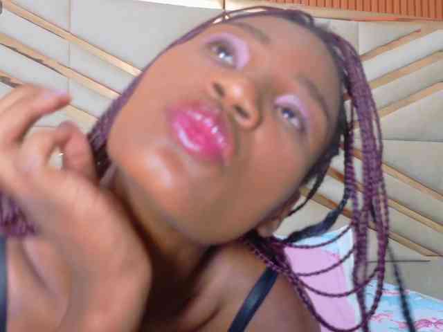 tightlittleebony webcam