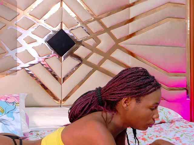 tightlittleebony webcam