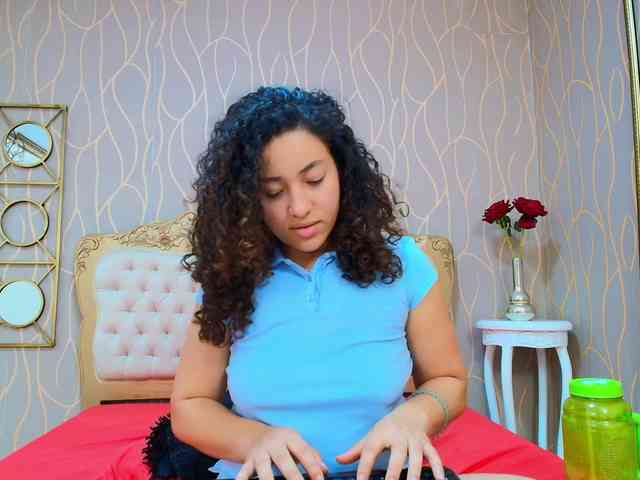 meganrousx Live Webcam on BongaCams