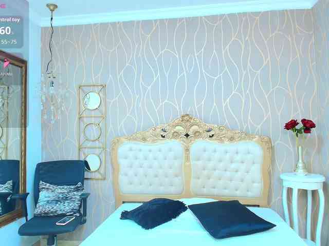 meganrousx meganrousx