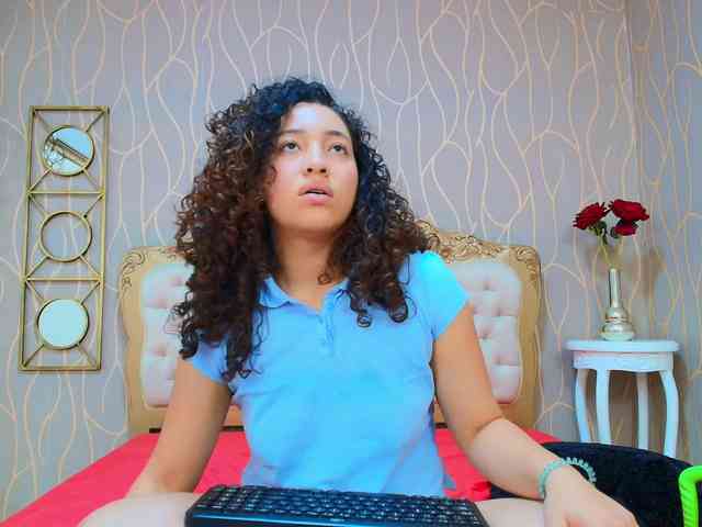 meganrousx meganrousx