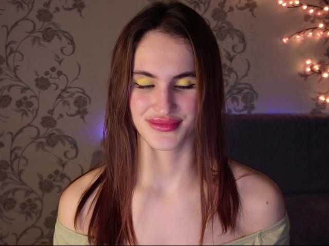 Felicia-Lav's BongaCams show and profile