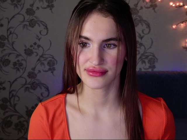 Felicia-Lav's BongaCams show and profile