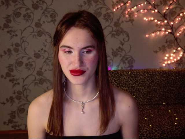 Felicia-Lav's BongaCams show and profile