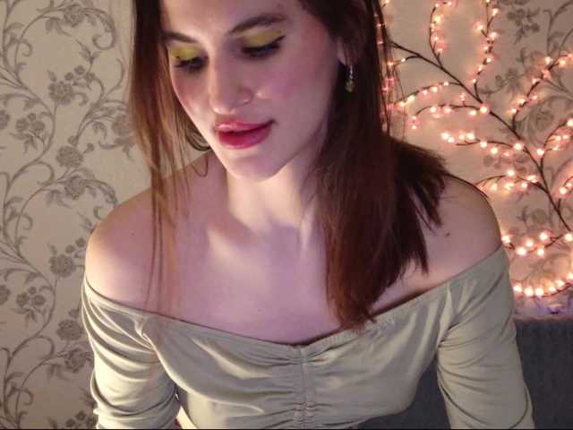 Felicia-Lav's BongaCams show and profile