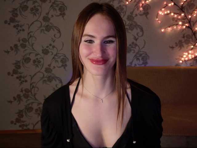 Felicia-Lav's BongaCams show and profile