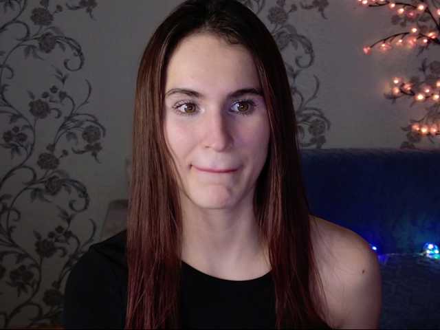 Felicia-Lav's BongaCams show and profile