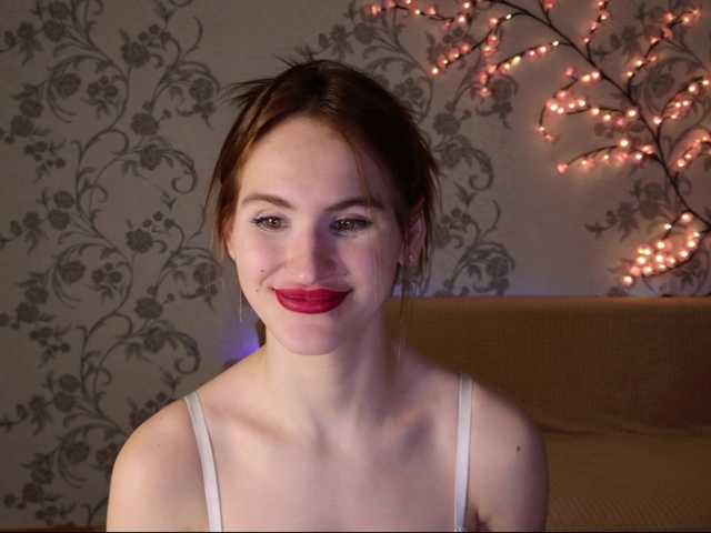 Felicia-Lav's BongaCams show and profile