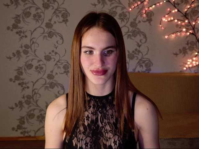 Felicia-Lav's BongaCams show and profile