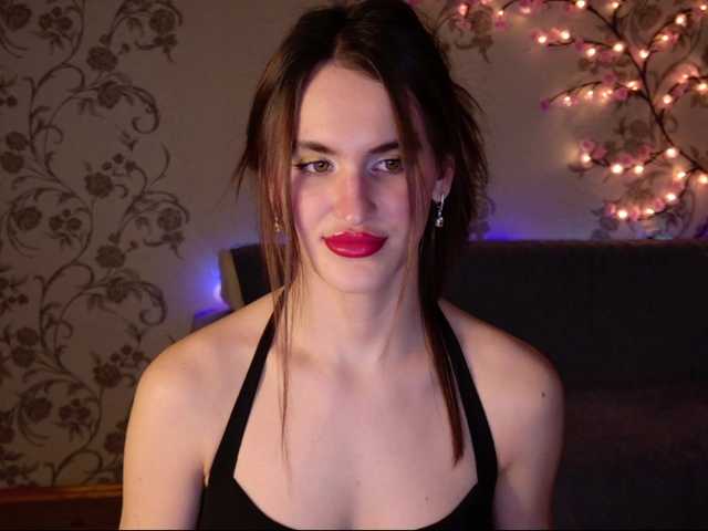 Felicia-Lav's BongaCams show and profile