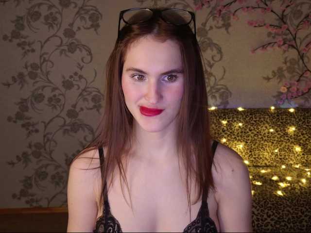 Felicia-Lav's BongaCams show and profile