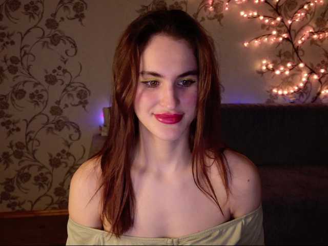 Felicia-Lav's BongaCams show and profile