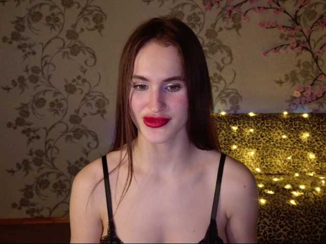 Felicia-Lav's BongaCams show and profile