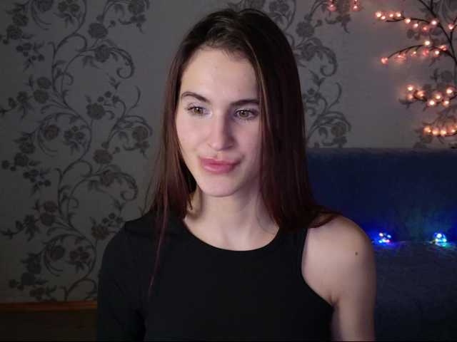 Felicia-Lav's BongaCams show and profile