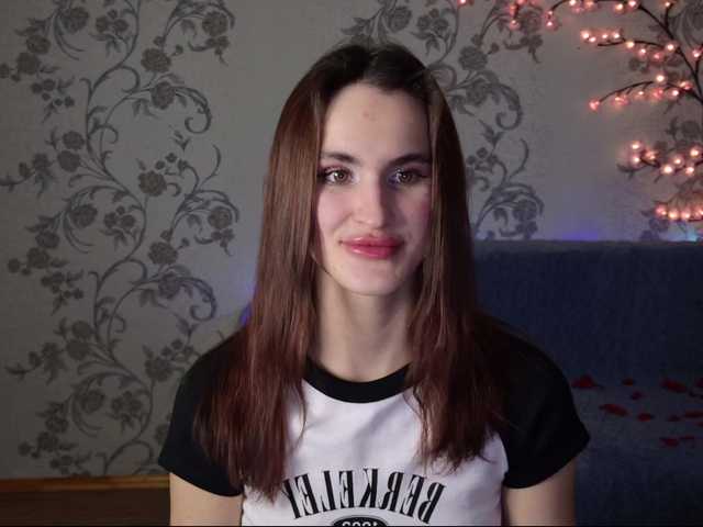 Felicia-Lav's BongaCams show and profile