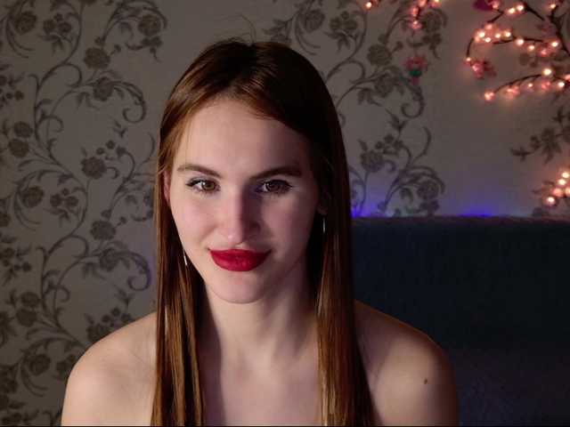 Felicia-Lav's BongaCams show and profile