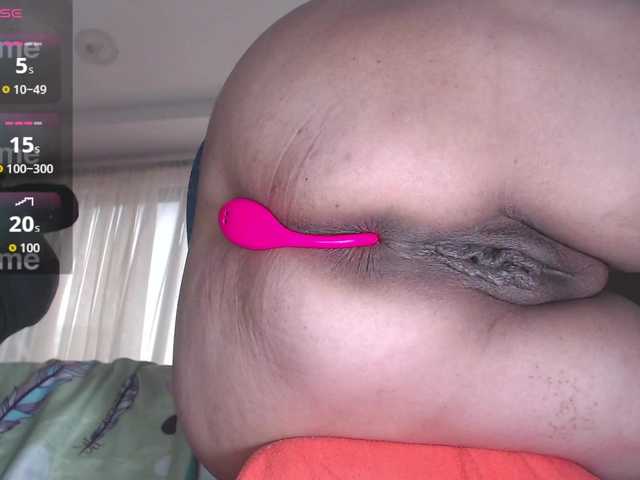 HotMilfSquirt's BongaCams show and profile