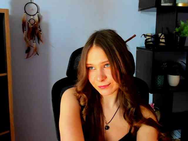 LanaSensitive webcam