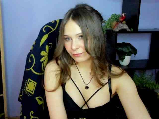 LanaSensitive webcam