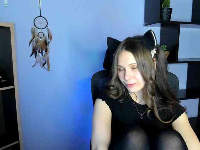 LanaSensitive webcam