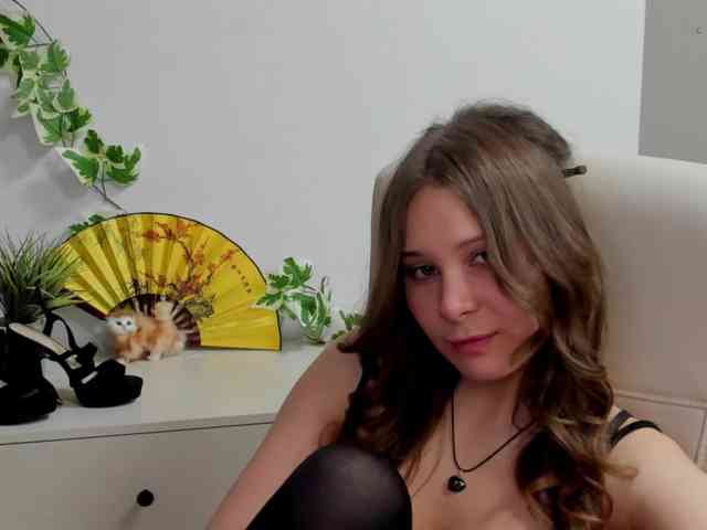 LanaSensitive webcam