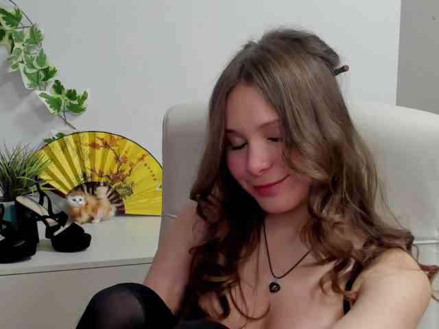 LanaSensitive webcam