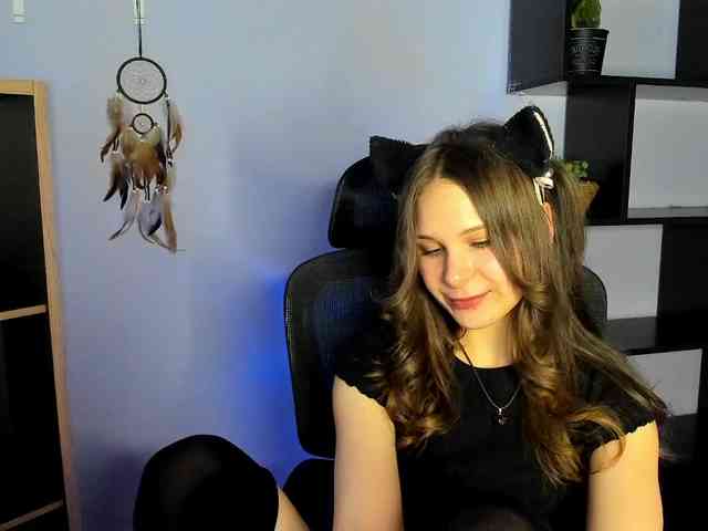 LanaSensitive webcam