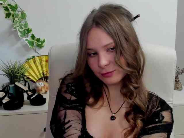 LanaSensitive webcam