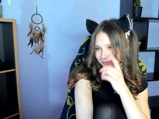 LanaSensitive webcam