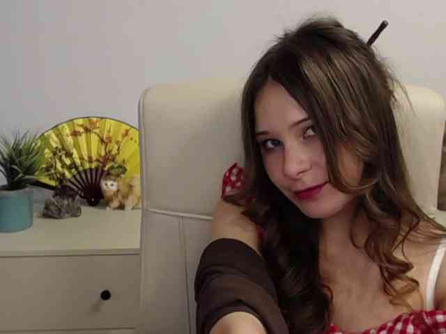 LanaSensitive webcam