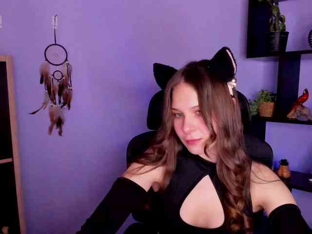 LanaSensitive webcam