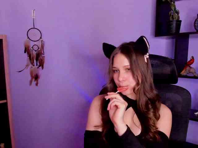 LanaSensitive webcam