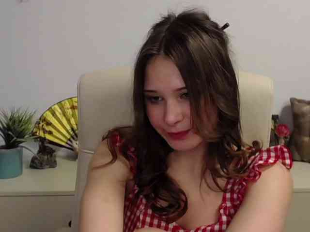 LanaSensitive webcam