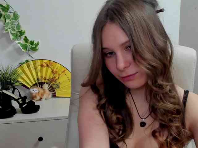 LanaSensitive Live Webcam on BongaCams