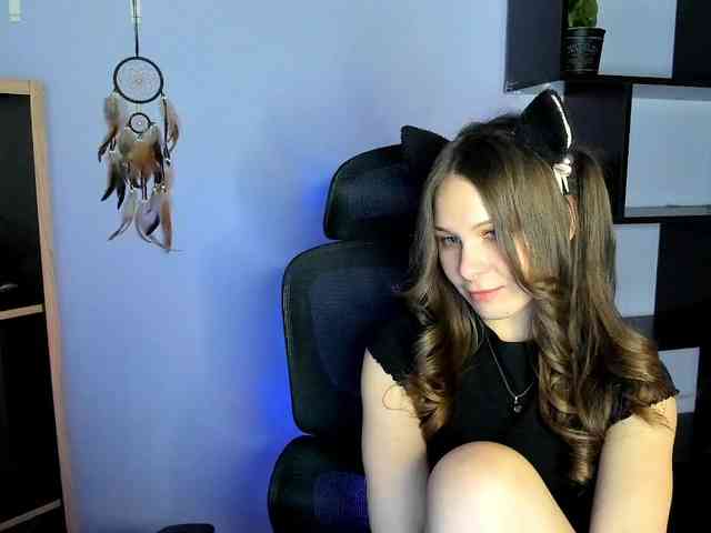 LanaSensitive webcam