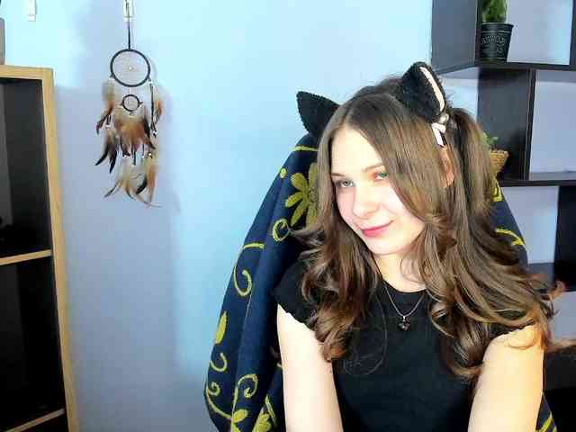 LanaSensitive webcam