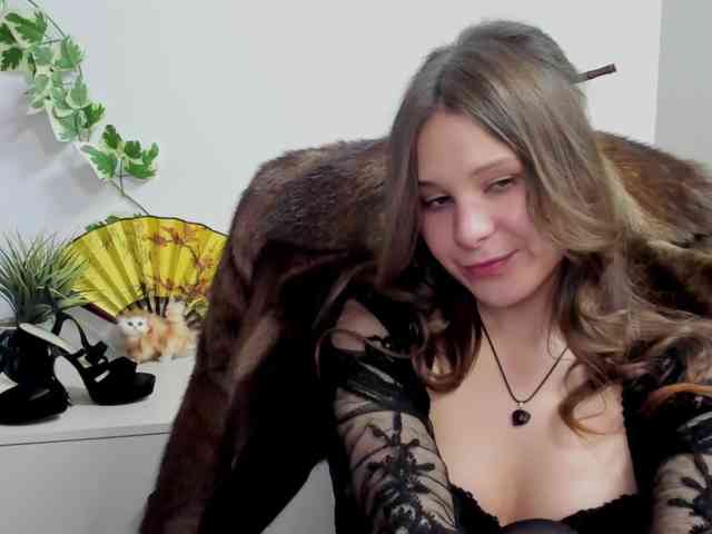 LanaSensitive Live Webcam on BongaCams